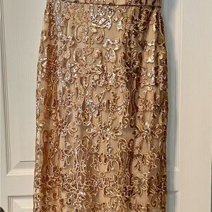 Adrianna Papell Women's Sequin Embroidery Gown size 6